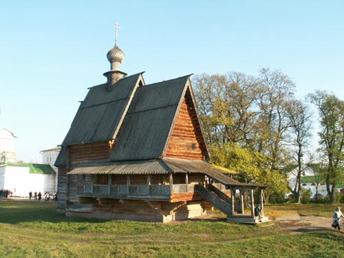 Деревянная Никольская церковь из села Глотово